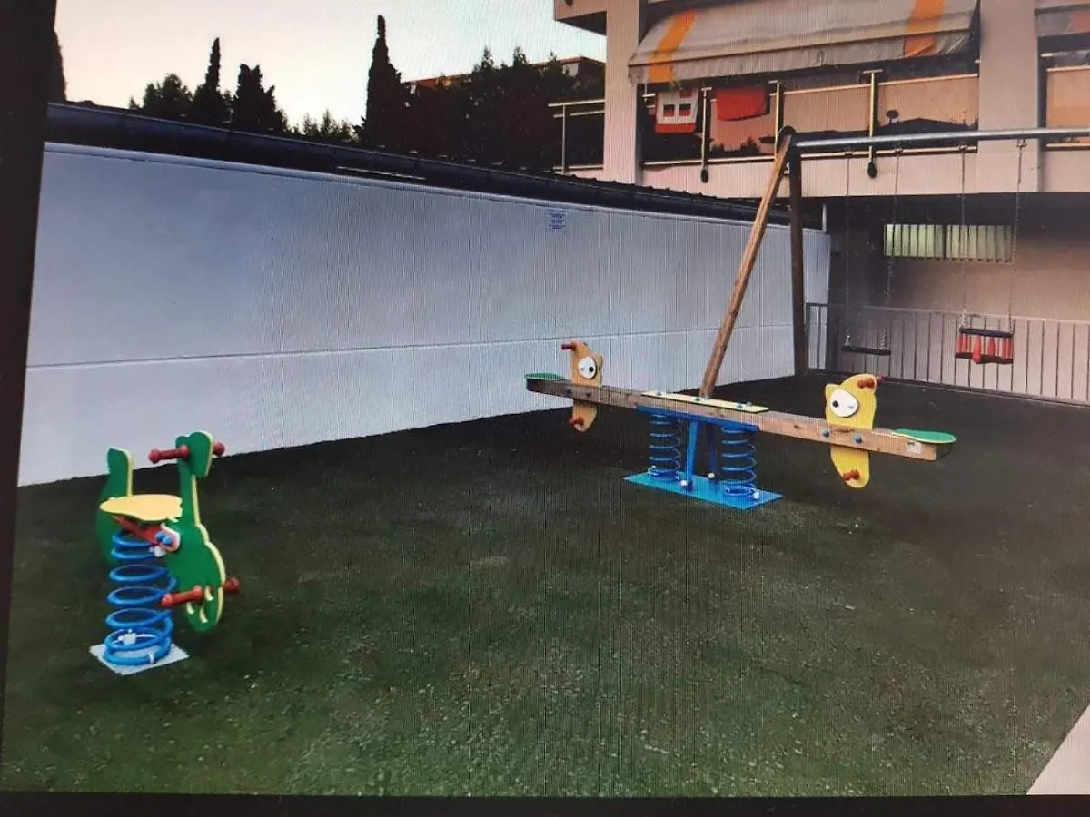 Apartmán Residencial Michelangelo Salou Španělsko